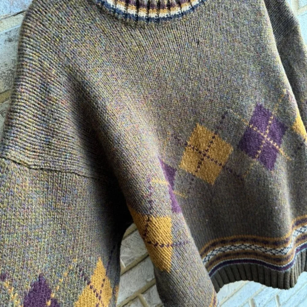 Vintage Tommy Hilfiger Argyle Pattern 100% Wool Knit Sweater Men's Size L.